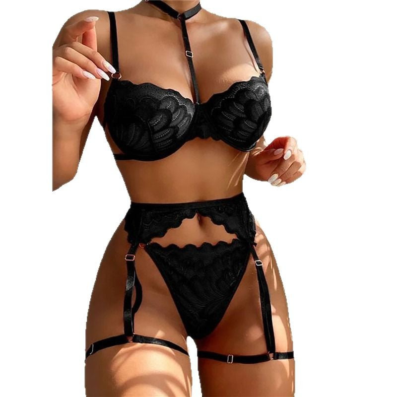 Sexy lingerie with three-point opening perspective seductive bed sleepwear