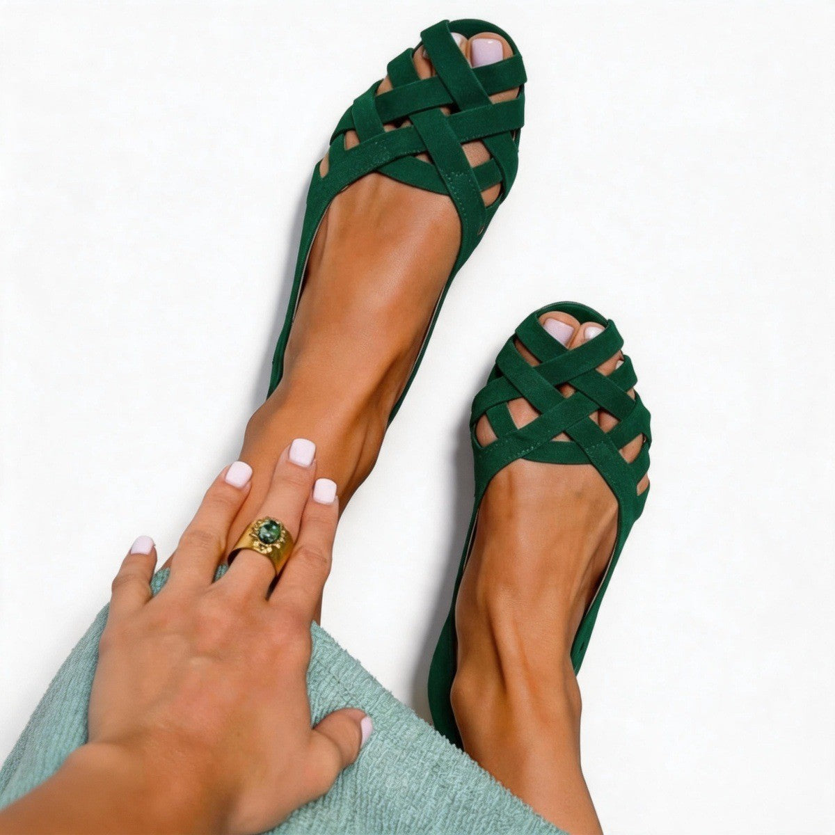 Fashion Flat Bottom Hollow Breathable Clogs Non-Slip Beach Fashion Shoes