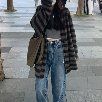 Gestreept gebreid vest