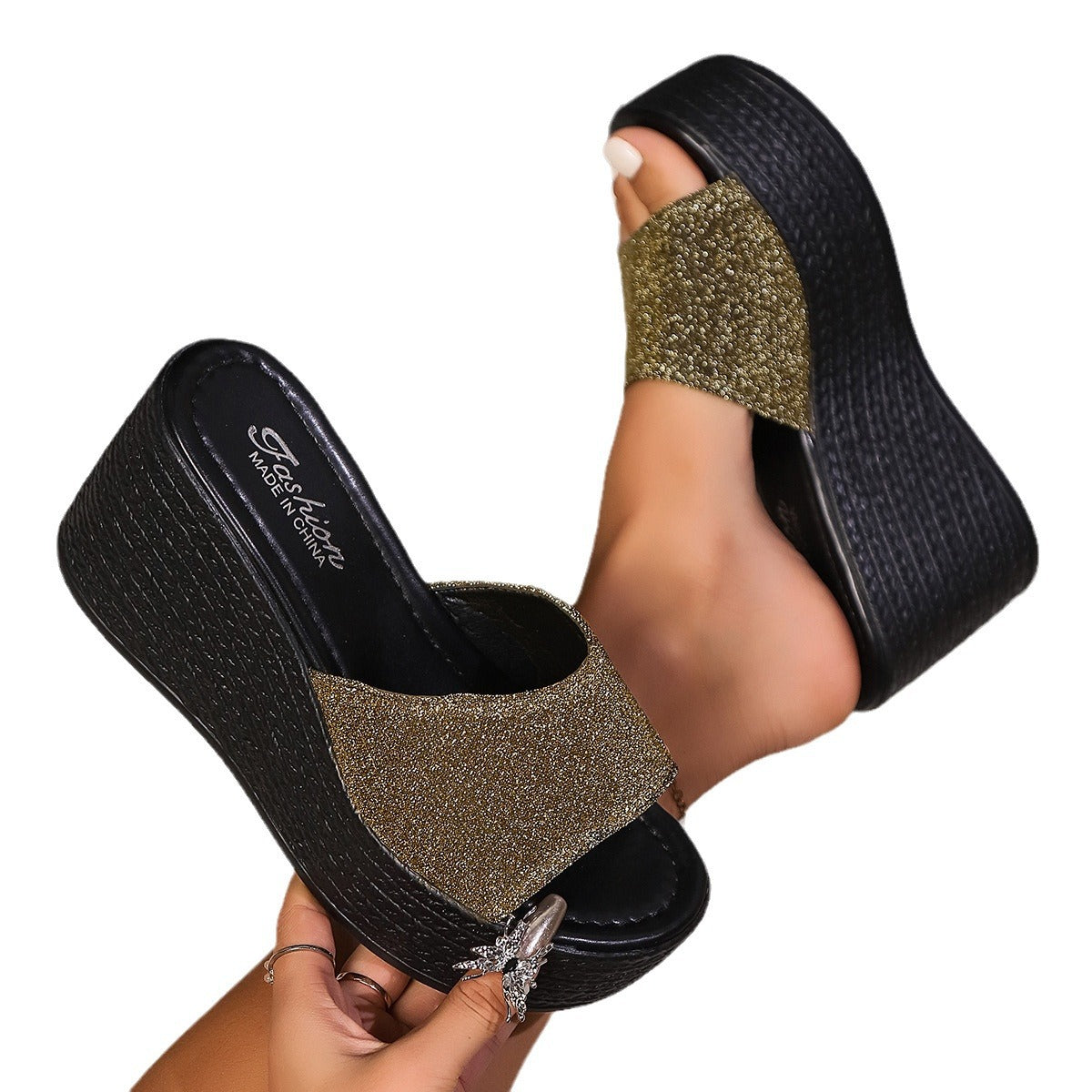 Casual one-strap sandals