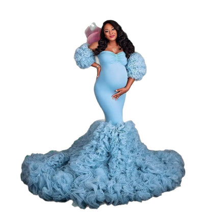 Plus-size fluffy tulle maternity photo shoot outfit, strapless bustier