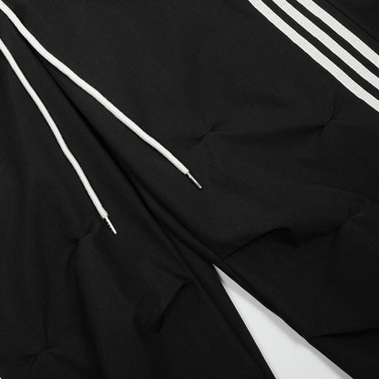 Sportpak met drie strepen voor heren jasje met opstaande kraag en broek met wijde pijpen