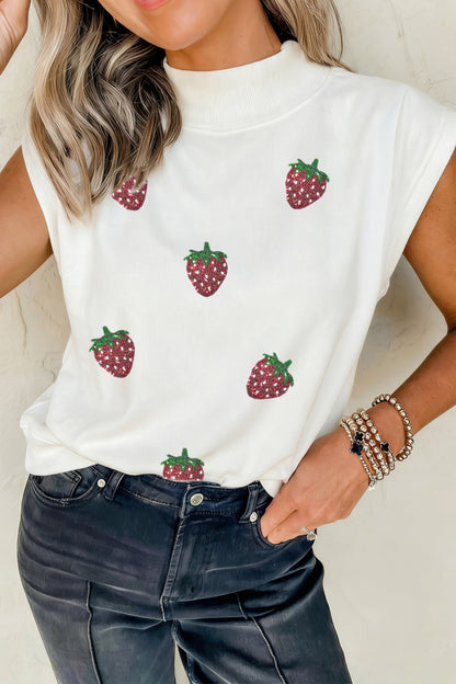 Witte T-shirt met halve mouwen opstaande kraag versierd met pailletten en aardbeien