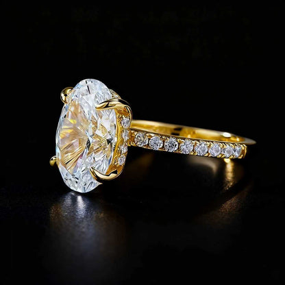 Oval Moissanite Ring Light Luxury Wedding Ring for Women