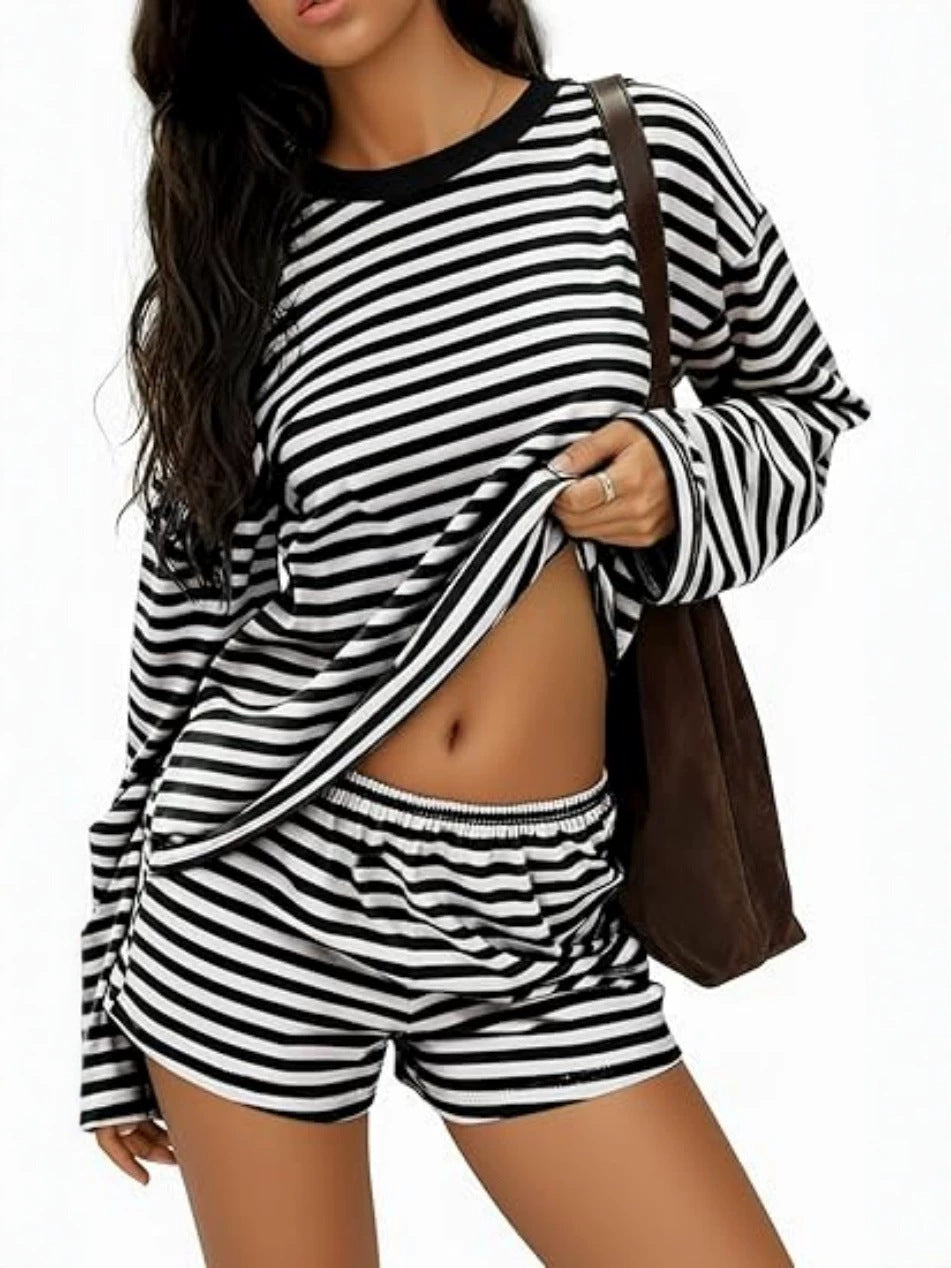 Dames gestreepte short en T-shirt met lange mouwen tweedelig setje