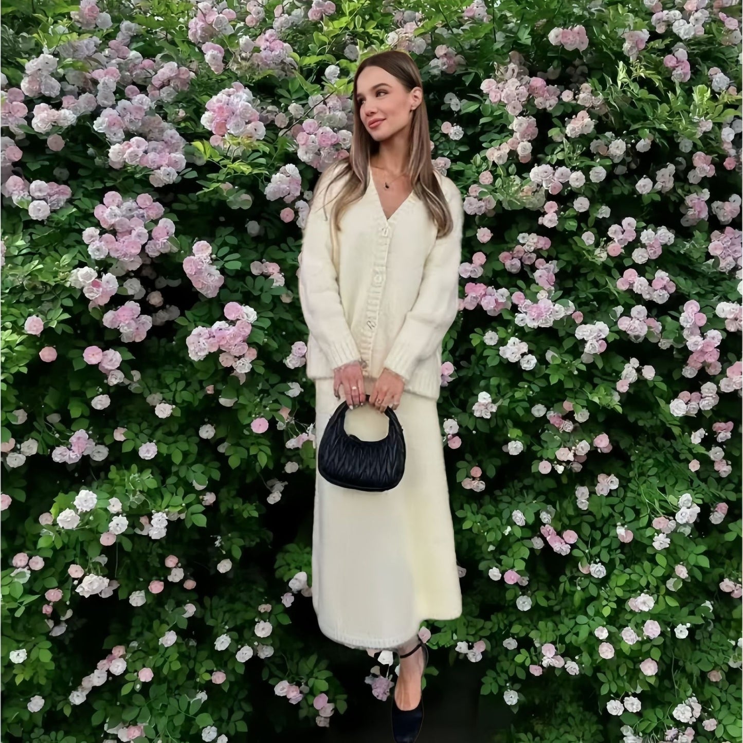 Eelegante gebreide V-hals trui of vest plus rok set