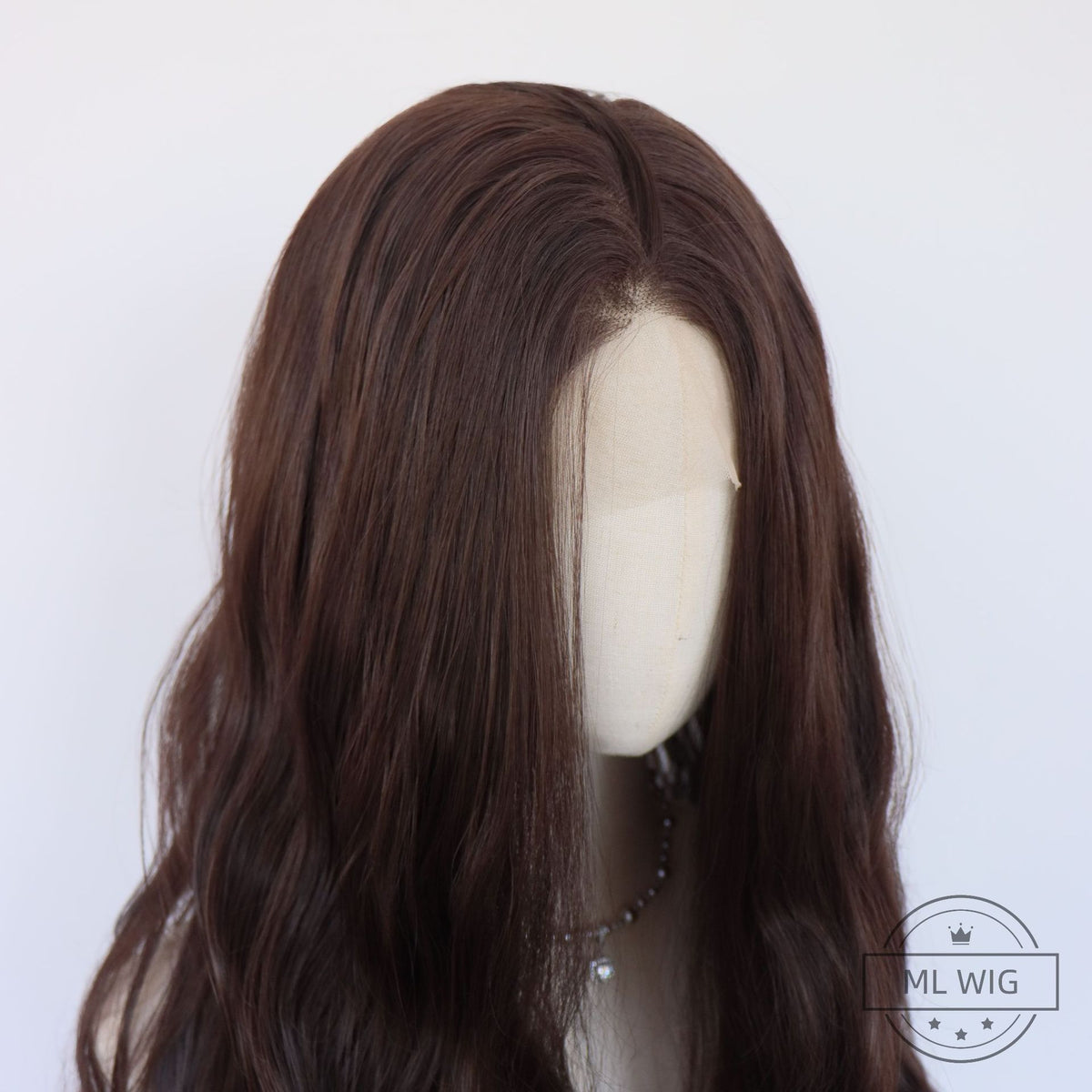 Synthetic lace wig