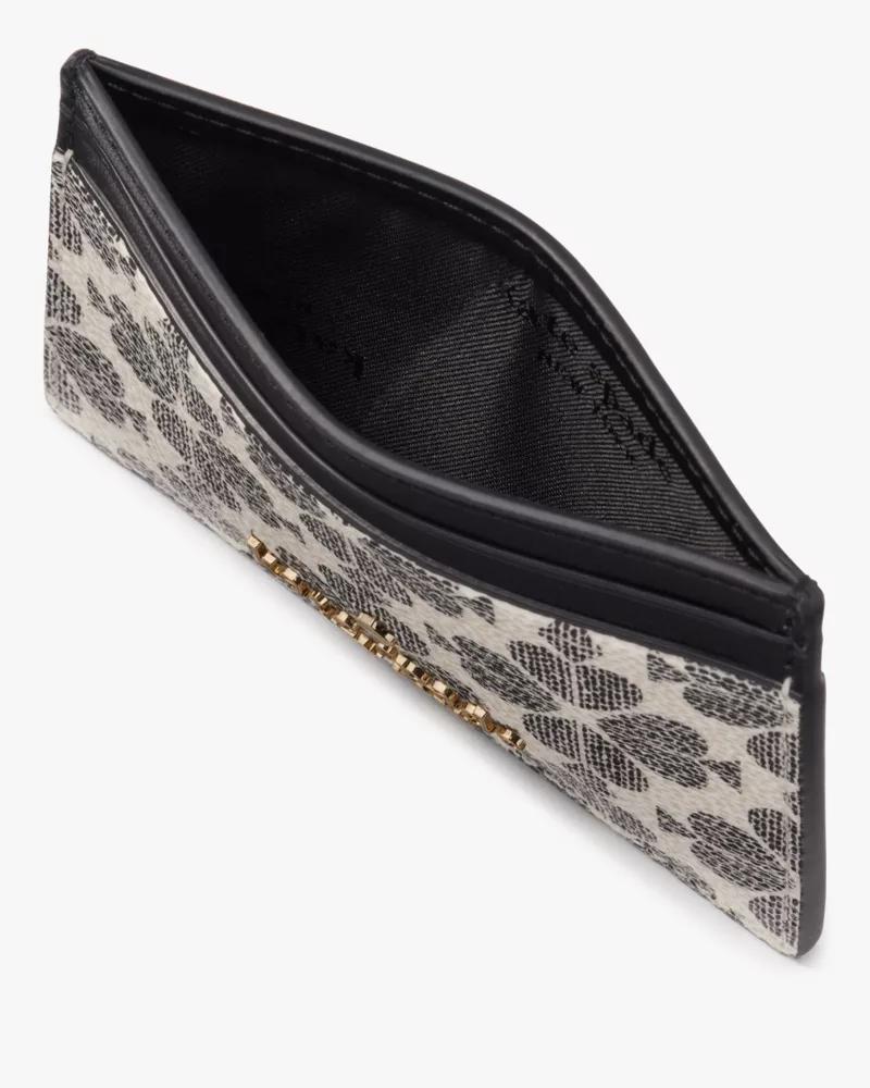 643d0a39-36f9-3ddc-baa2-fdc9255bebec