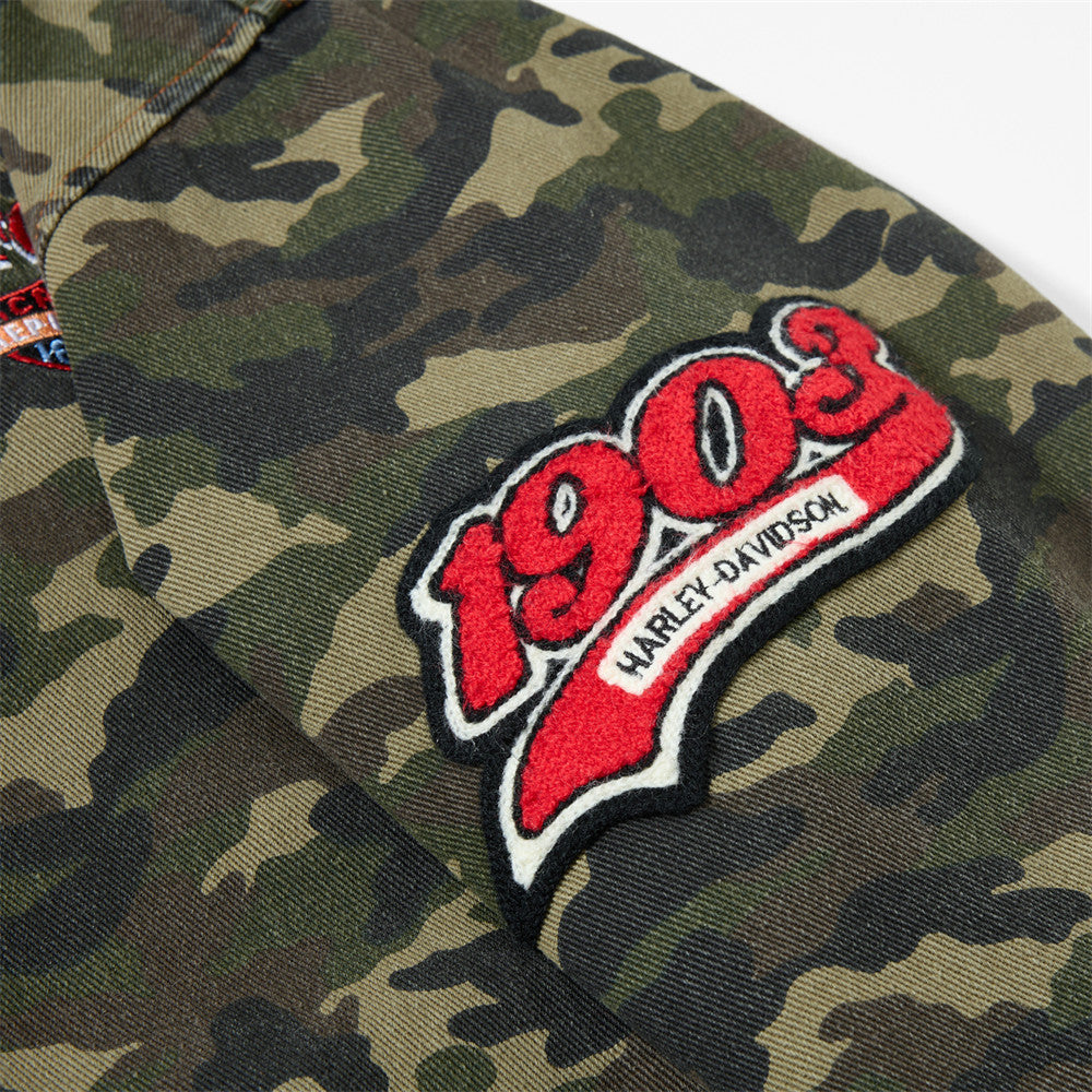 Camouflage jacket met patches en afneembare capuchon