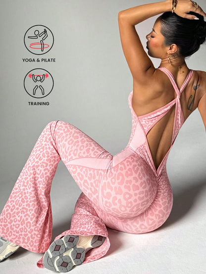 Seamless Leopard Print Yoga Suit