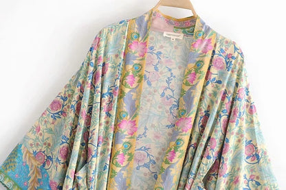 Amerikaanse dames lange kimono met vleermuismouwen en print