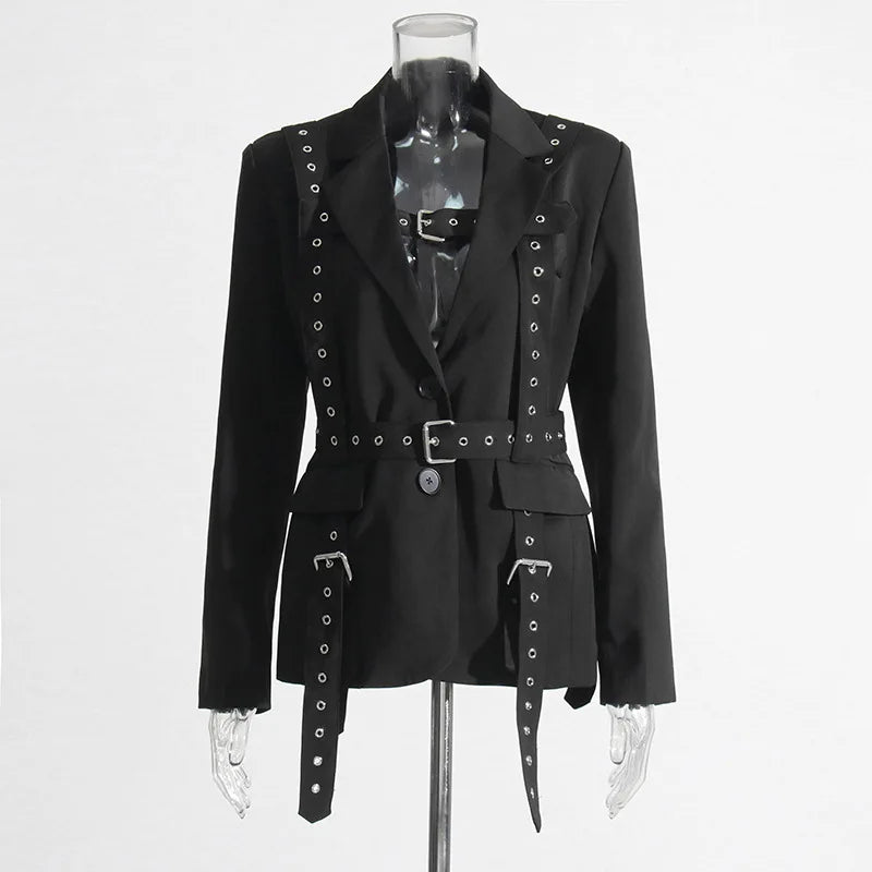 Designer blazer met vetersluiting en splitdetails