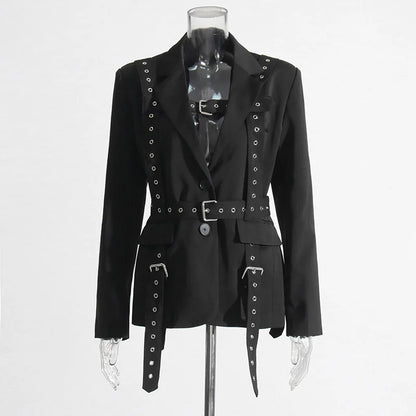 Designer blazer met vetersluiting en splitdetails