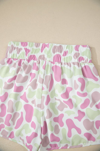 Camouflageprint shorts met hoge taille en plooien