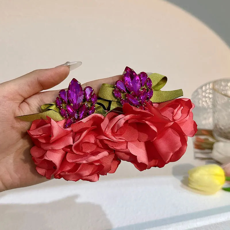 Elegante handgemaakte stoffen bloemen oorbellen