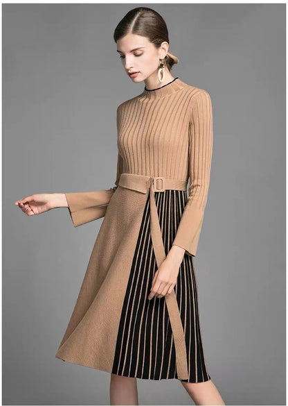 Elegante midi-jurk met gestreepte patchwork ceintuur en lange uitlopende mouwen