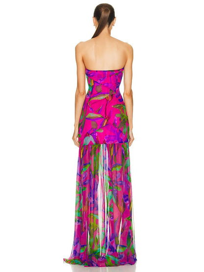 Bedrukte strapless mesh jurk met split perfect voor een feestje of andere gelegenheid