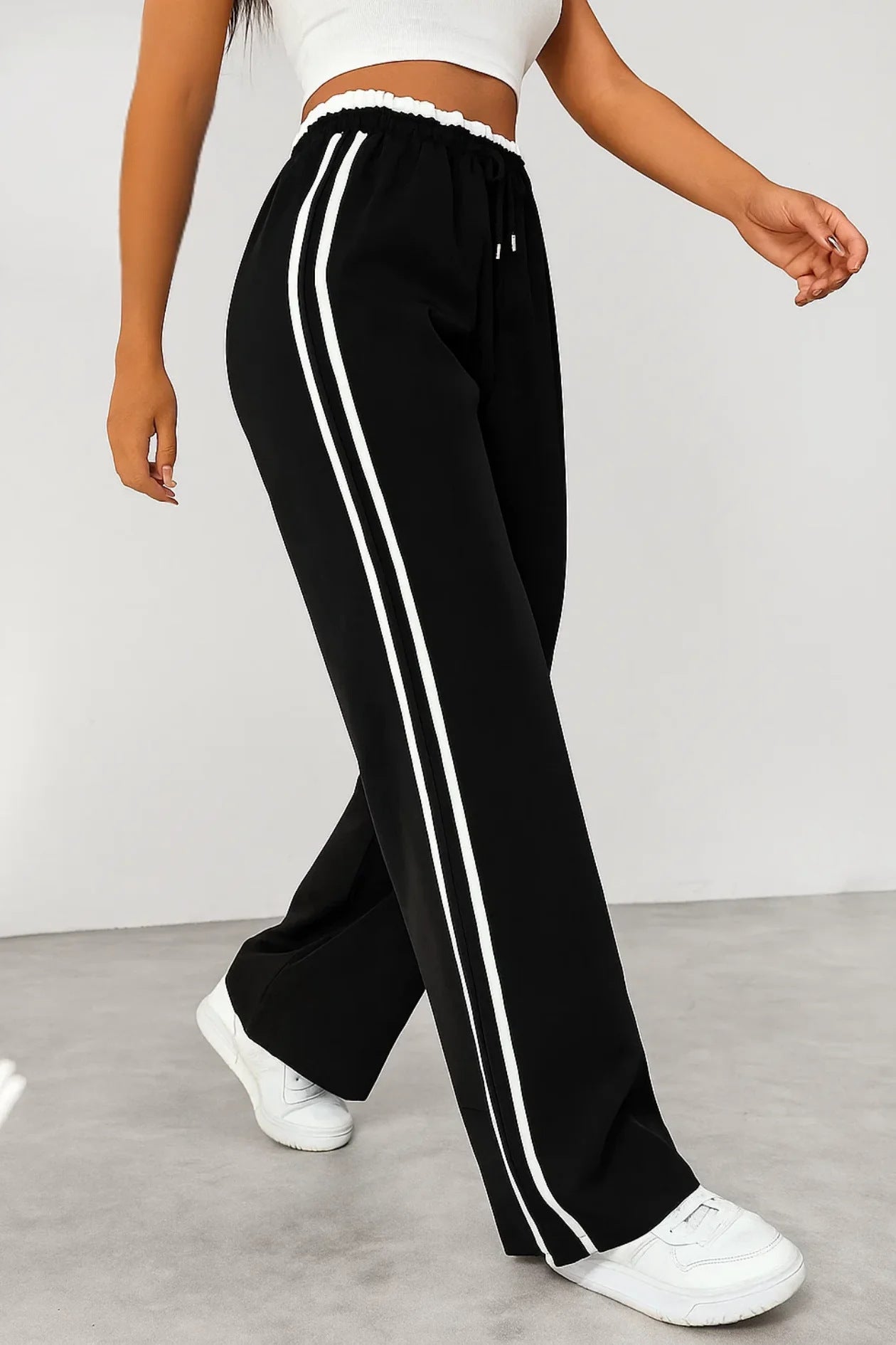 Womens Side-Striped Wide-Leg Sports Pants