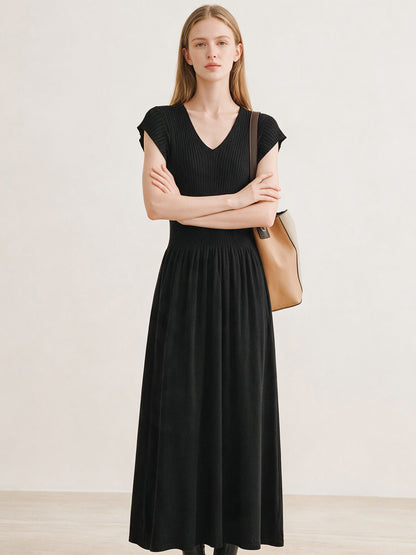 Women's V-Neck Short Sleeve Knit Dress