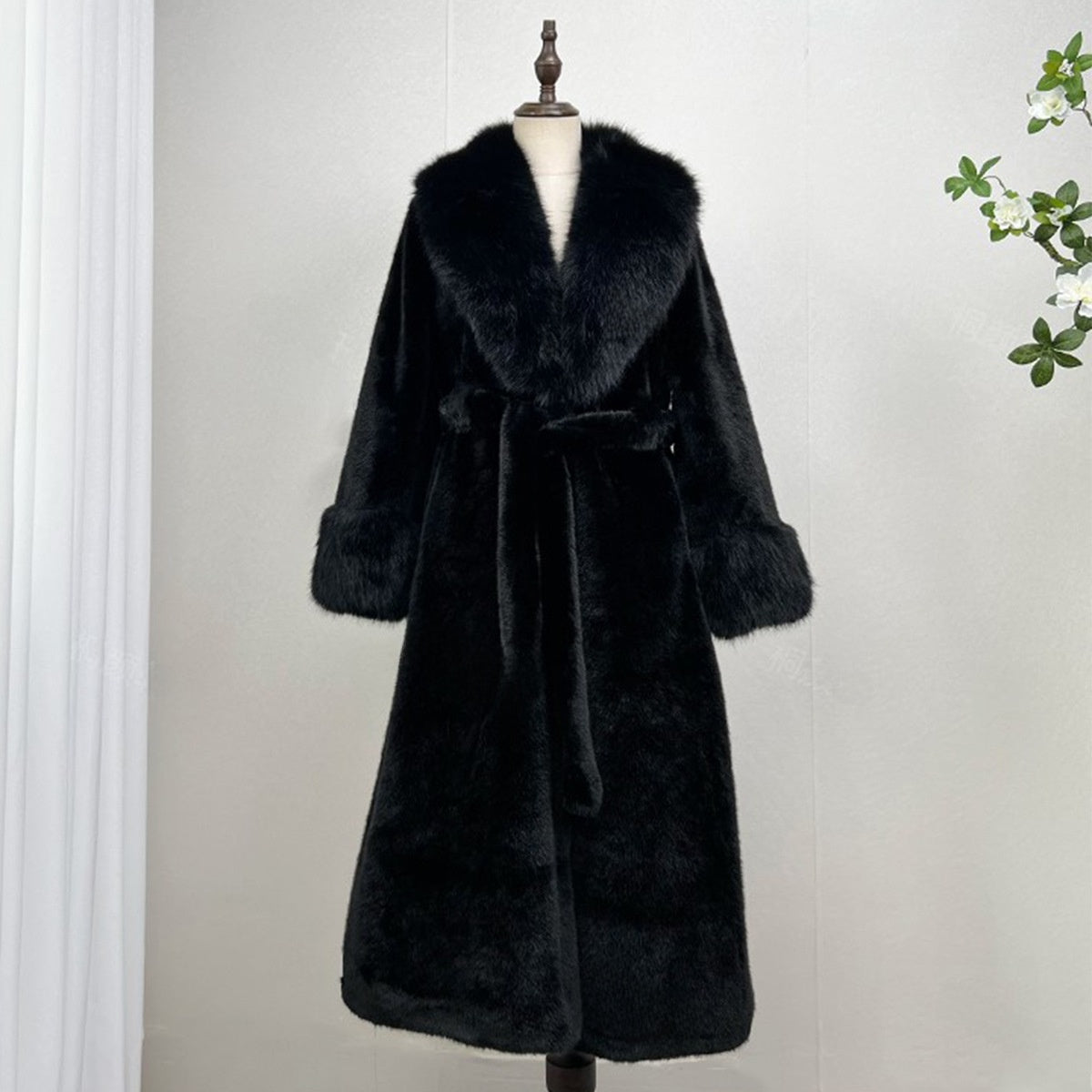 Elegant Socialite Eco-friendly Fur Coat