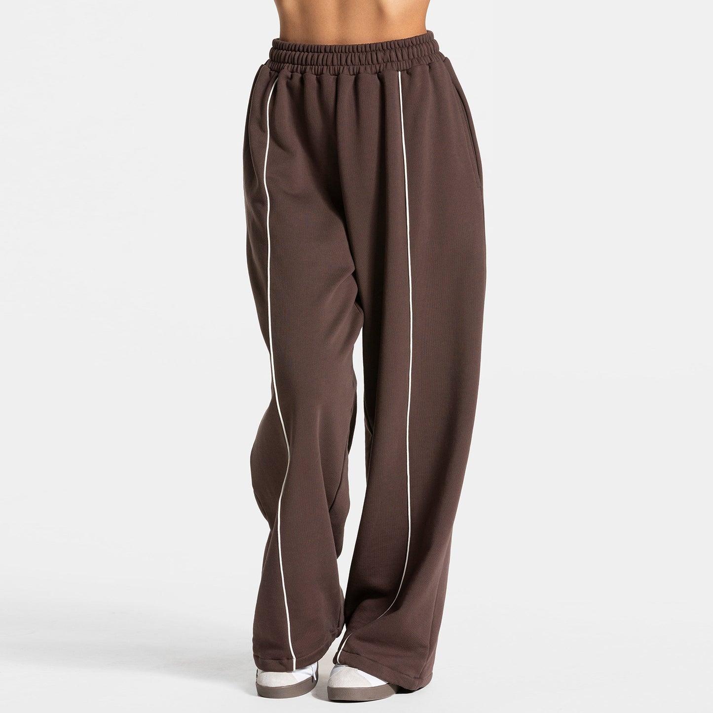 Fashionable, comfortable, casual straight-leg yoga pants