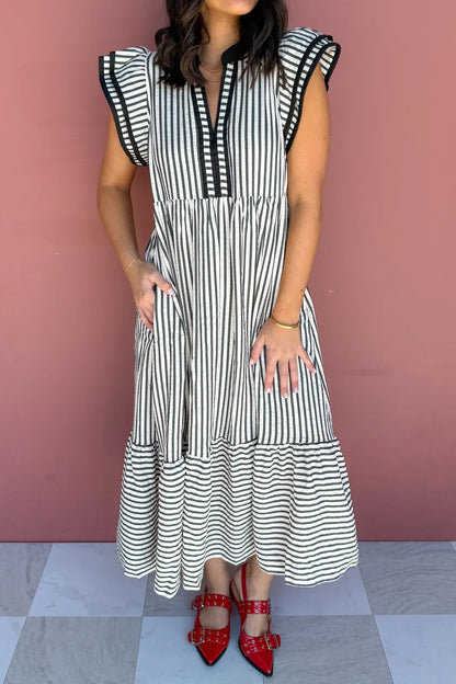 Gestreepte maxi-jurk met split V-hals en ruchesmouwen plus size