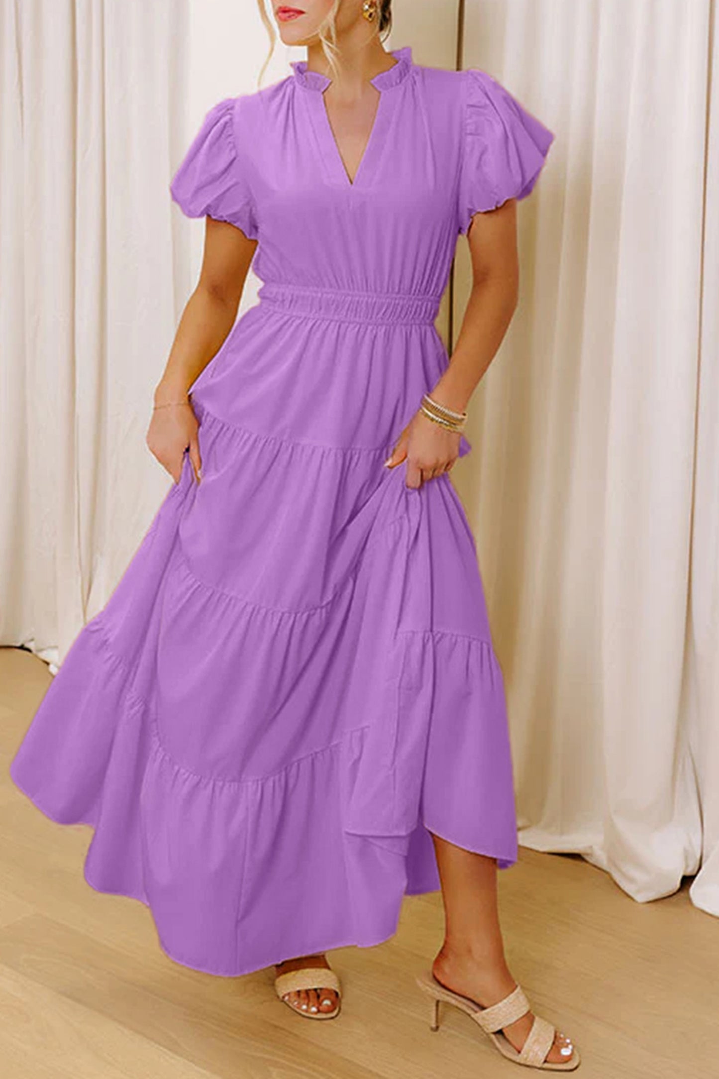 Effen maxi-jurk met V-hals korte pofmouwen en hoge taille