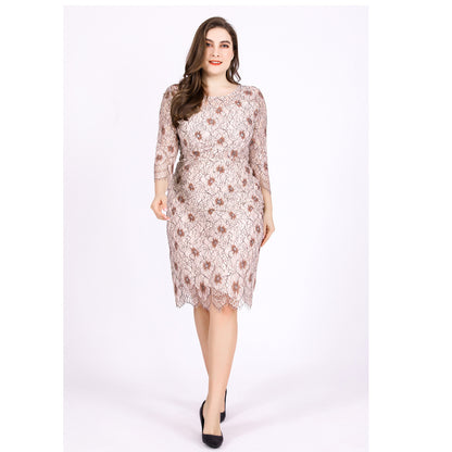 Amerikaanse damesjurk met bloemenkant