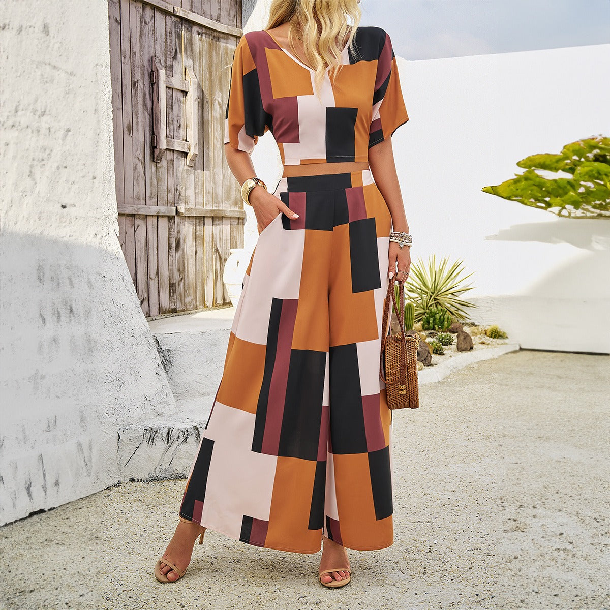 Spring and summer European and American short sleeved women's casual V-neck contrasting skirt set