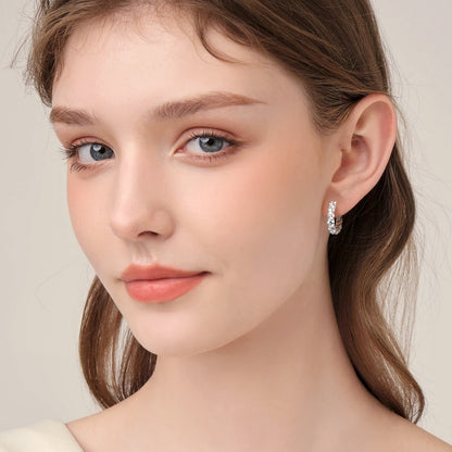 Luxe oorbellen met volle diamanten en moissaniet sterlingzilver