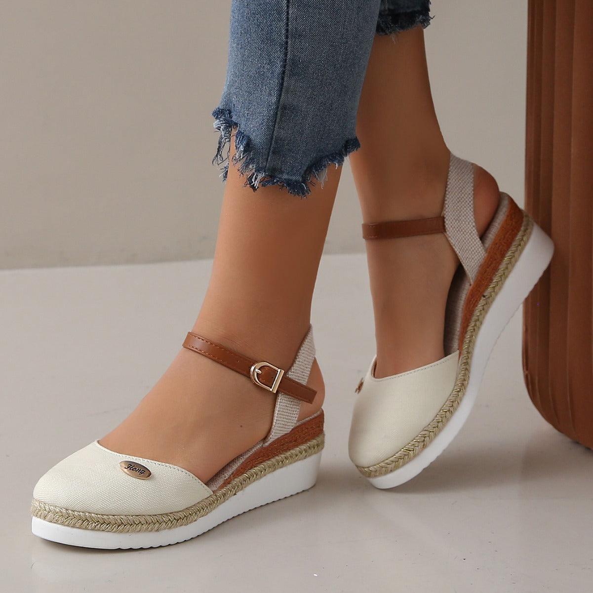 Lady's Sandals