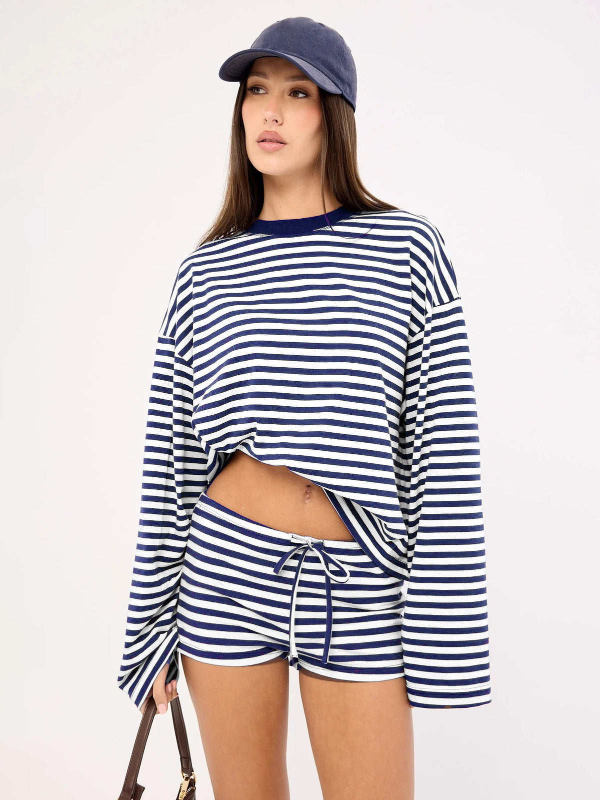 Dames gestreepte short en T-shirt met lange mouwen tweedelig setje