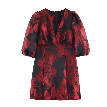 Elegante mini-jurk met grote bloemenprint V-hals en korte pofmouwen