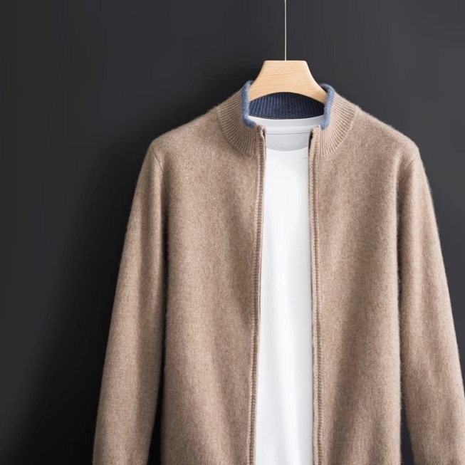 Gebreide heren vest met lange mouwen en ritssluiting
