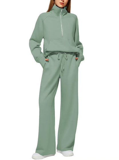 Women's Casual Two-Piece Tracksuit with Chain Detail