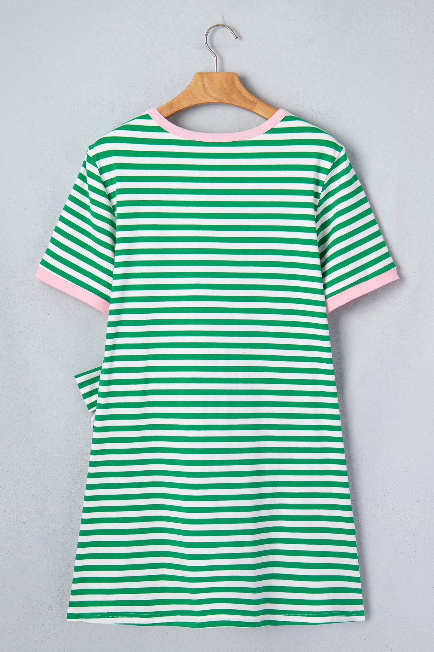 Gestreepte mini-jurk met strik contrasterende bies korte mouwen en ronde hals