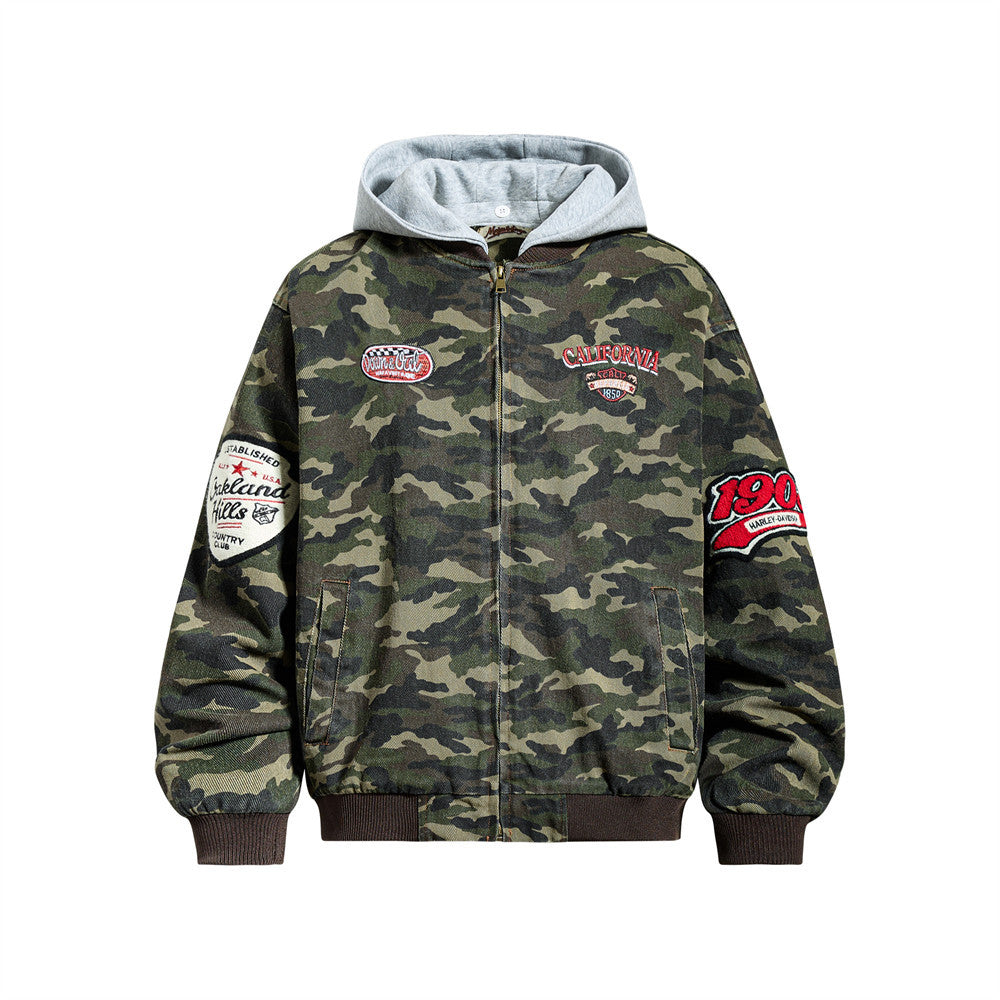 Camouflage jacket met patches en afneembare capuchon