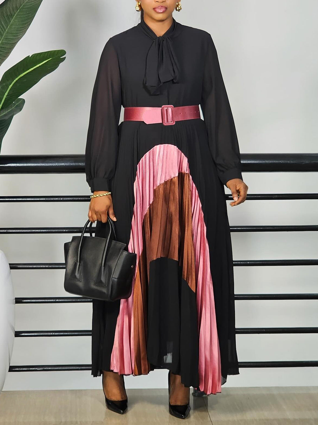 Elegant Pleated Dress with Belt