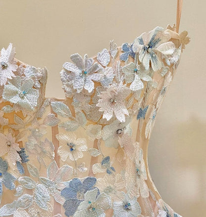 V-hals bloemen gestikte feest-avondjurk