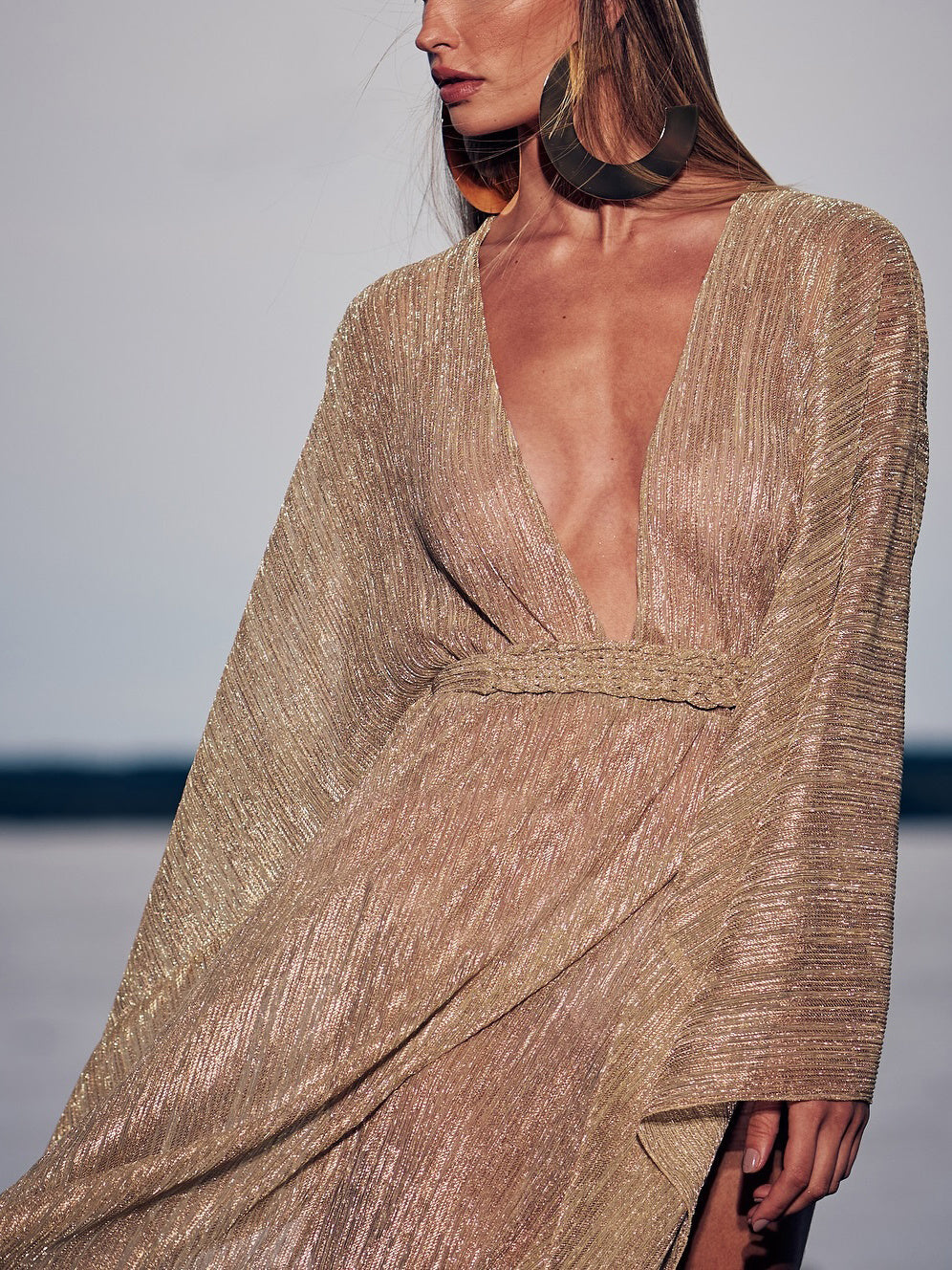 Champagne Diepe V Geplooide Dolman Mouw Jurk