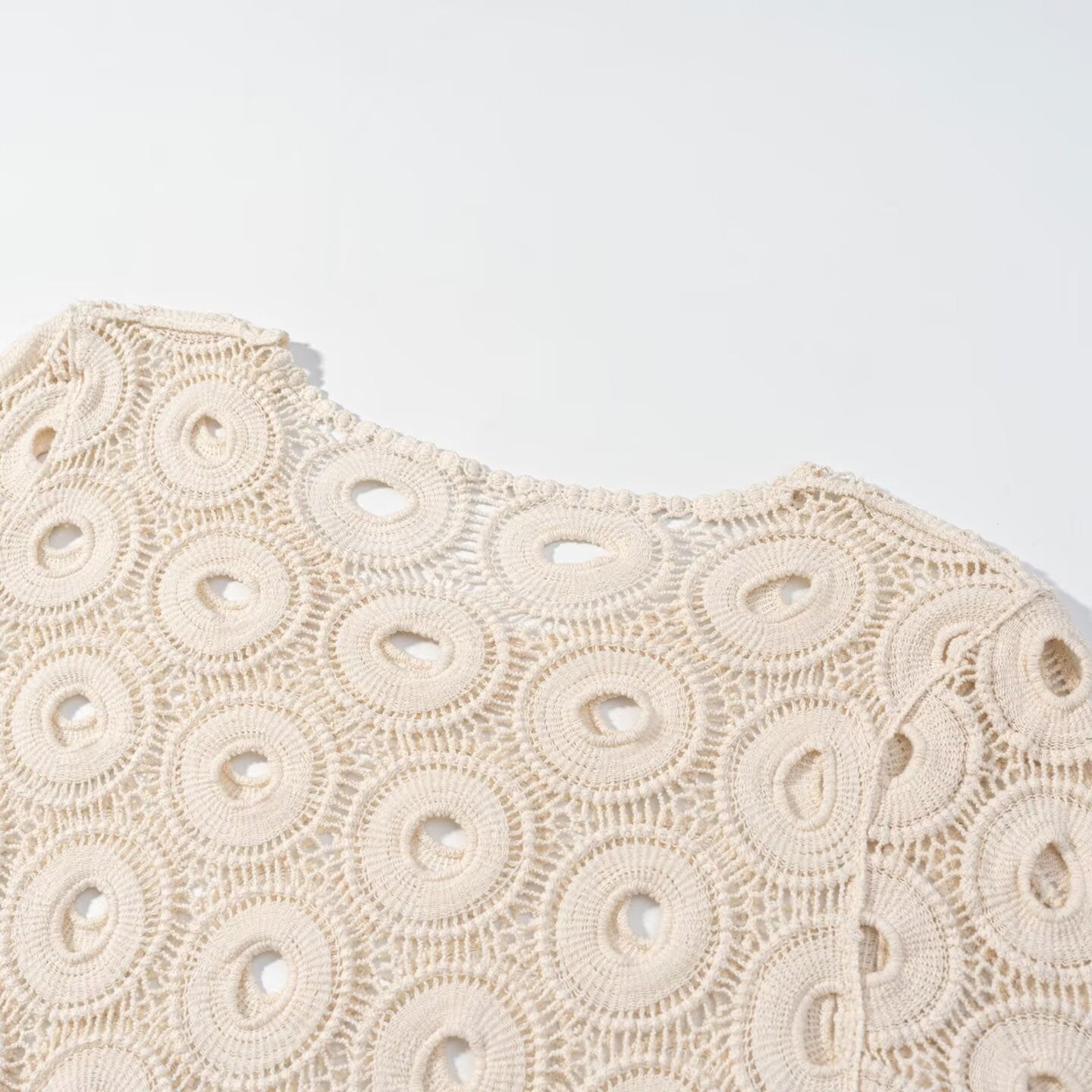 Summer crochet hollow lace top