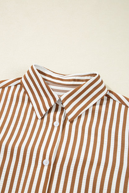 Bruin gestreepte blouse-jurk met ruches aan de zoom kraag en lange mouwen