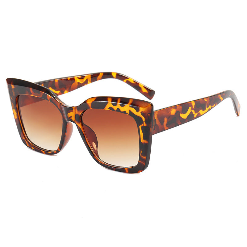New Large Frame Retro Fashion Sunglasses Ins Catwalk Street Shooting Men And Women Sunglasses