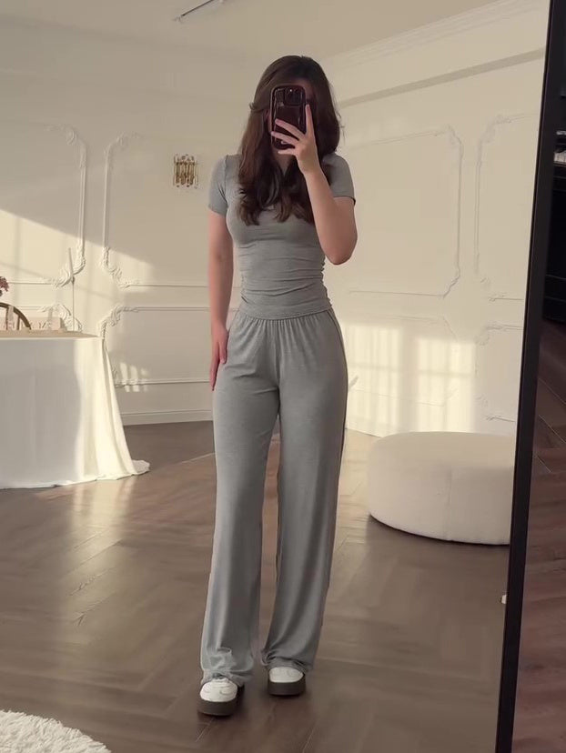 Casual grijs pak met korte mouwen en wijde broek