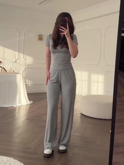 Casual grijs pak met korte mouwen en wijde broek