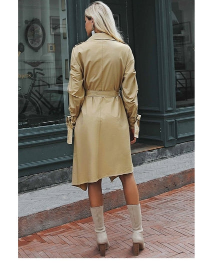 Amerikaanse dameswindjack met strik en onregelmatige zoom