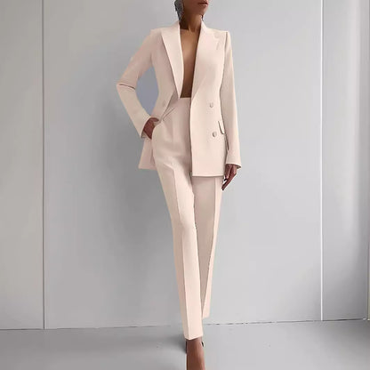 Elegante damespak in zakelijke stijl