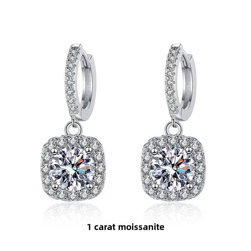 Klassieke vierkante oorbellen met moissanite steentjes