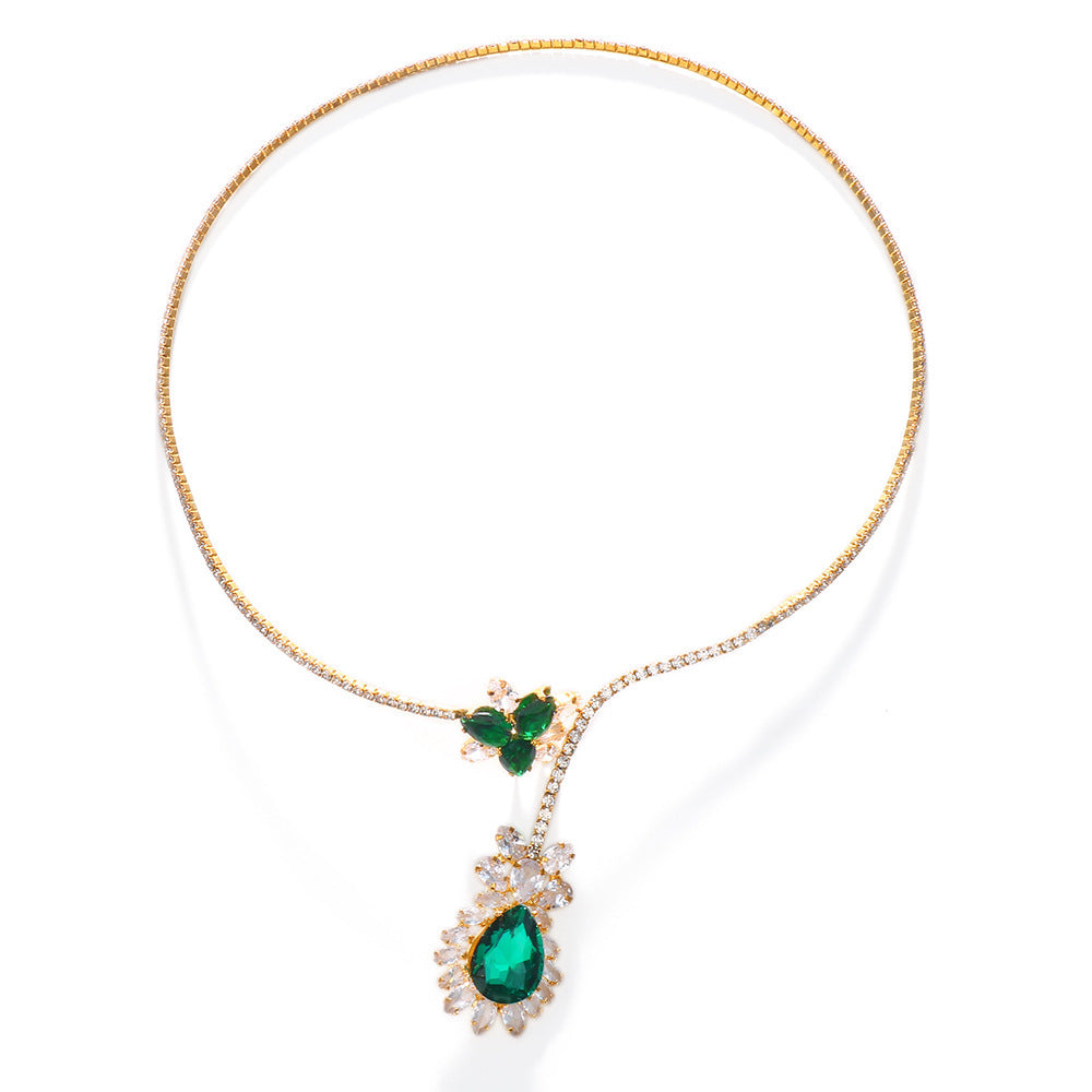 Leaf Motif Luxury Zircon Clavicle Necklace