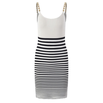 Trendy geribde mini-jurk met strepen en kettingbandjes